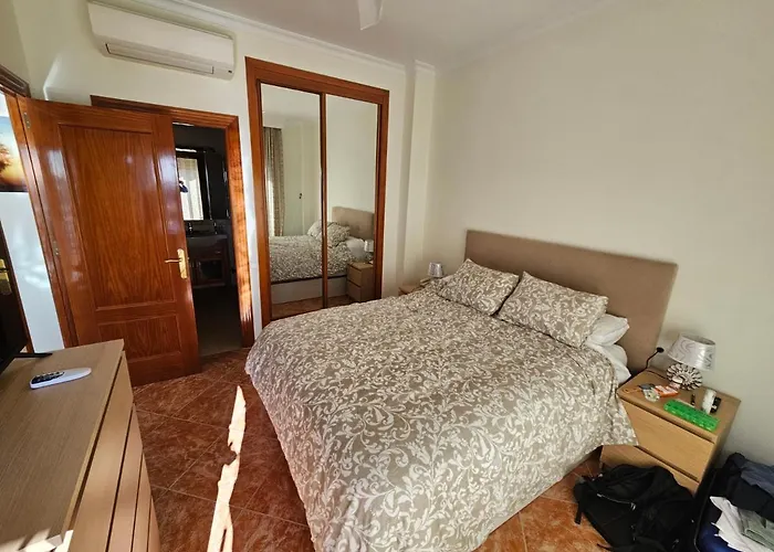 La Roca-mediterraneo Views, 8th Floor-new Kitchen- Pool- Parking-air Conditioning, Ceiling Fans & Free Wifi *