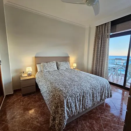 La Roca-mediterráneo Views, 8th Floor-new Kitchen- Pool- Parking-air Conditioning, Ceiling Fans&free Wifi * Torremolinos