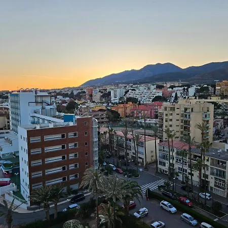 La Roca-mediterraneo Views, 8th Floor-new Kitchen- Pool- Parking-air Conditioning, Ceiling Fans & Free Wifi