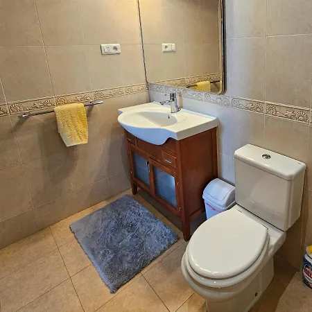 La Roca-mediterraneo Views, 8th Floor-new Kitchen- Pool- Parking-air Conditioning, Ceiling Fans & Free Wifi Daire Torremolinos