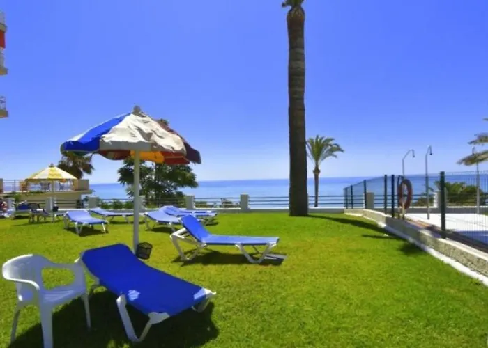 Апартаменты La Roca-mediterraneo Views, 8th Floor-new Kitchen- Pool- Parking-air Conditioning, Ceiling Fans & Free Wifi Торремолинос