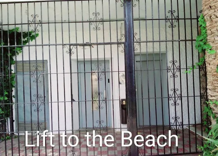 La Roca-mediterraneo Views, 8th Floor-new Kitchen- Pool- Parking-air Conditioning, Ceiling Fans & Free Wifi Апартаменты