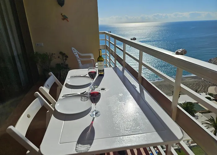 Апартаменты La Roca-mediterraneo Views, 8th Floor-new Kitchen- Pool- Parking-air Conditioning, Ceiling Fans & Free Wifi Торремолинос